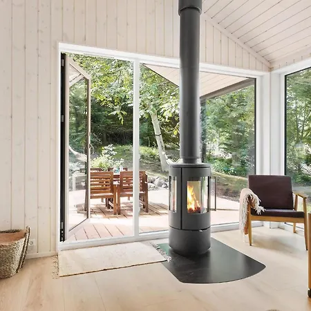 3 Bedroom Amazing In Nykobing Sj * Klint